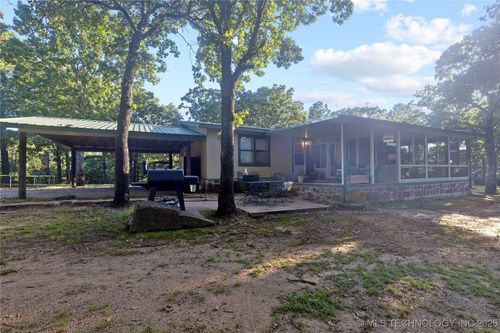 8515 N 220 Rd, Beggs, OK, 74421-2738 | Card Image
