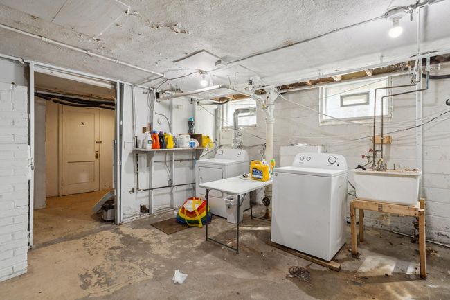 Shared Laundry | Image 21