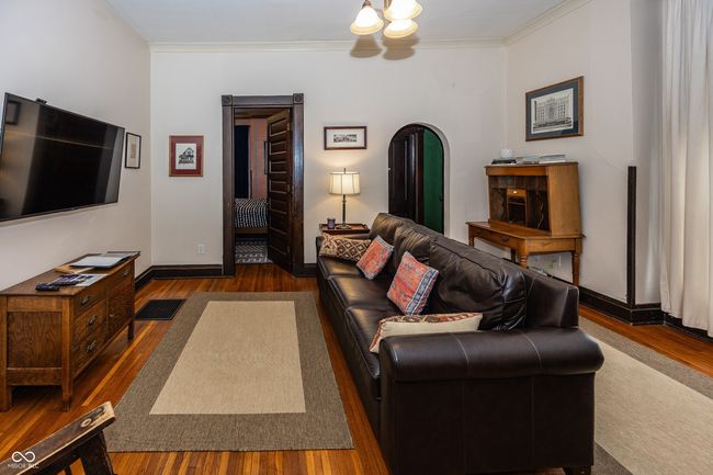 433 W Main St, Home with 0 bedrooms, 0 bathrooms and null parking in Greenfield IN | Image 4