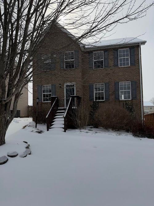 135 Aster Ln, Christiansburg, VA, 24073-6190 | Card Image