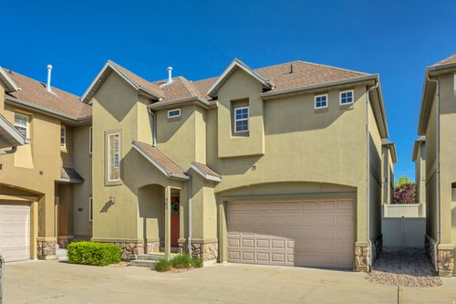 585 E Wyngate Pointe Ln, Draper, UT, 84020-9696 | Card Image