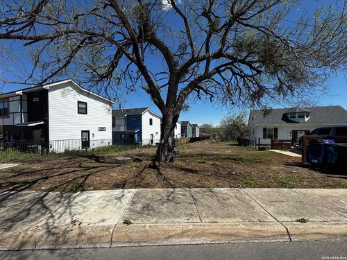 1006 Hampton St, San Antonio, TX, 78220-4128 | Card Image