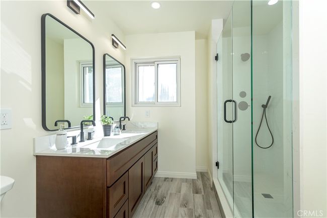 Bath for Primary and Bedroom 3 | Image 32