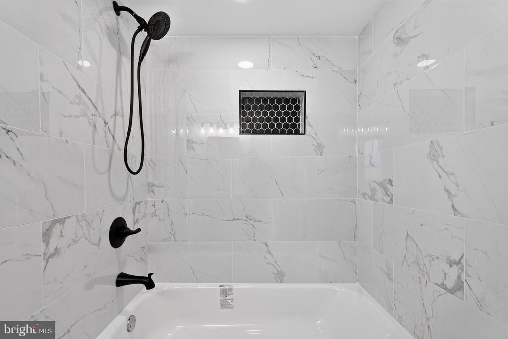 Residential Lease in BALTIMORE