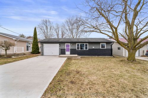 161 Huron St E, Exeter, ON, N0M1S1 | Card Image