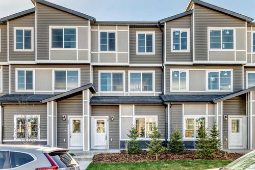 21 Pl Cornergate Ne, Calgary, AB, T3N2K5 | Card Image