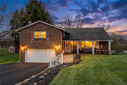 605 Davidson Dr, Rochester, PA, 15074-1205 | Card Image