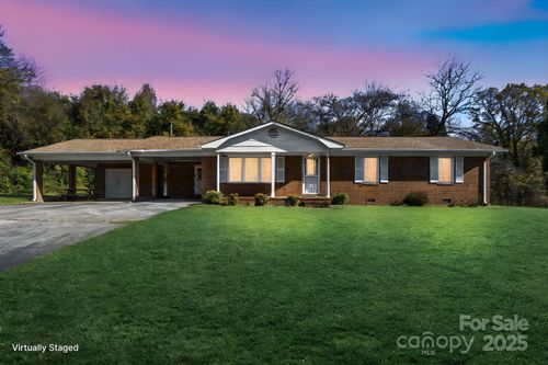 317 E Geroid St, Salisbury, NC, 28144-9540 | Card Image