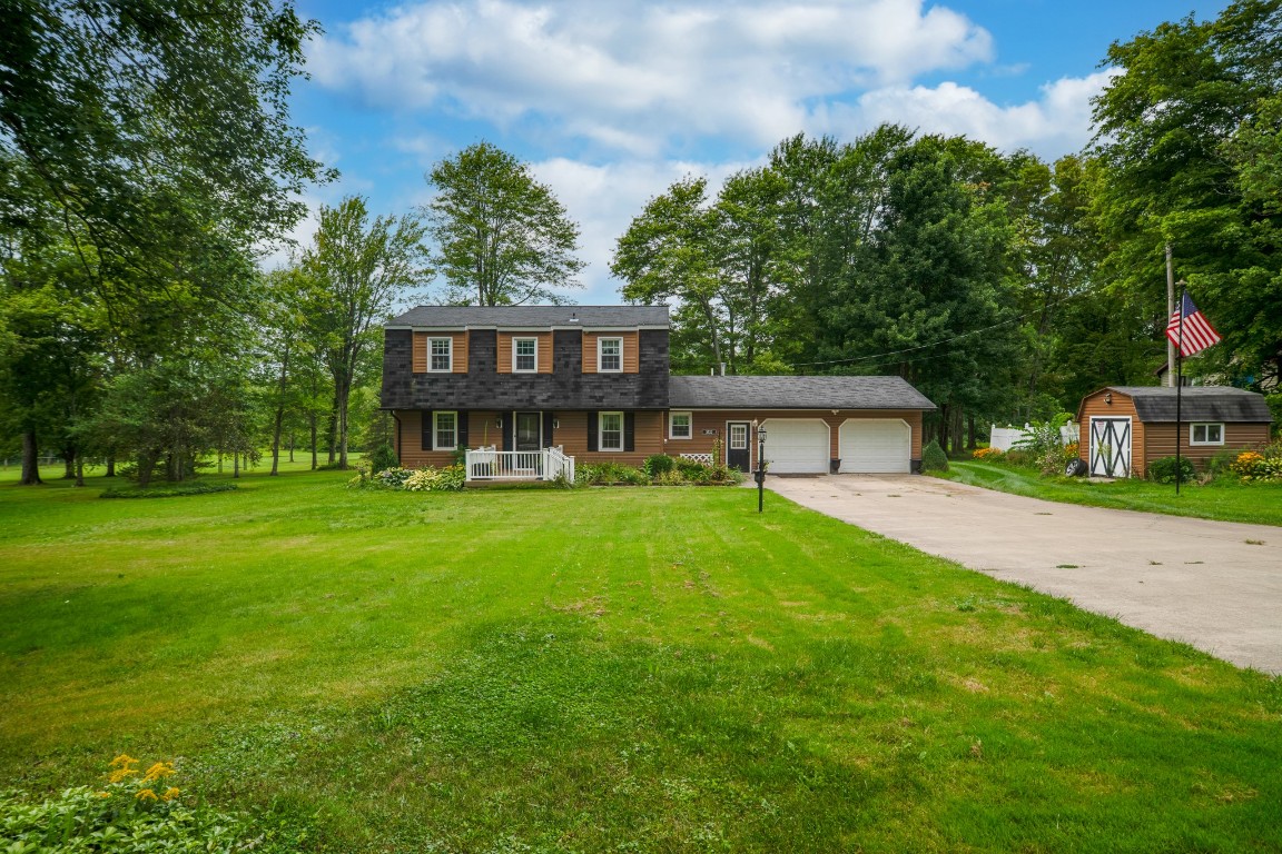 Reichert Rd, Erie, PA 16509