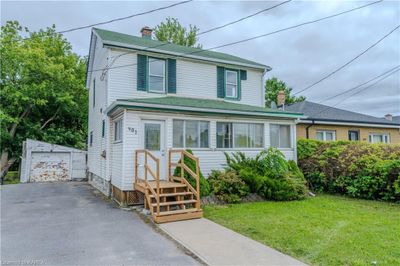 901 Division St, House other with 4 bedrooms, 2 bathrooms and 3 parking in Kingston ON | Image 2