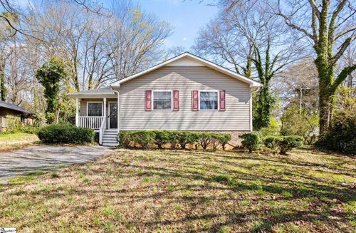 40 Westview Ave, Greenville, SC, 29609-4740 | Card Image