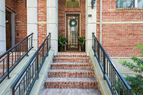 apt-6-1500 Pecos St, Dallas, TX, 75204-5480 | Card Image