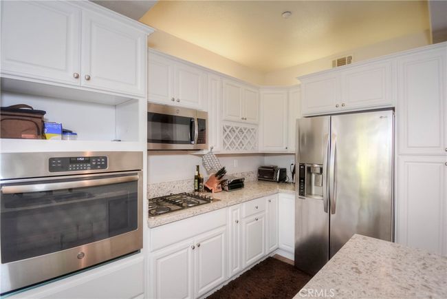 803 Maplewood, Condo with 2 bedrooms, 3 bathrooms and 2 parking in Irvine CA | Image 14