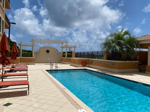 313-511 Lucerne Ave, Lake Worth Beach, FL, 33460-3858 | Card Image