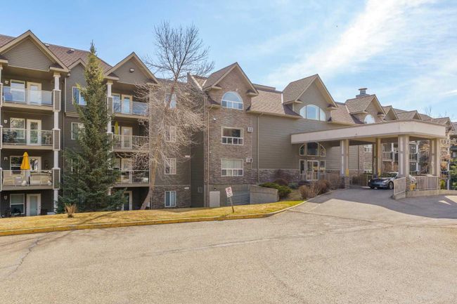 3425 - 3000 Millrise Point Sw, Home with 2 bedrooms, 2 bathrooms and null parking in Calgary AB | Image 1