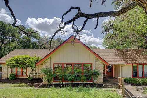 25 Shady Grove Ln, Wimberley, TX, 78676-2603 | Card Image