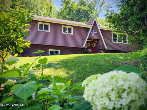 499 Tamarack Road, Out-of State, MA, 99999 | Card Image