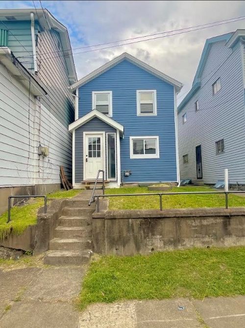 236 18th Ave, Homestead, PA, 15120-1816 | Card Image