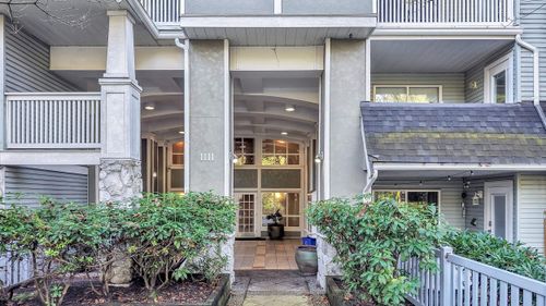 211-1111 Lynn Valley Rd, North Vancouver, BC, V7J3V4 | Card Image