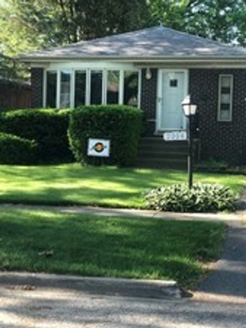 2004 Milton Ave, Park Ridge, IL, 60068-2320 | Card Image