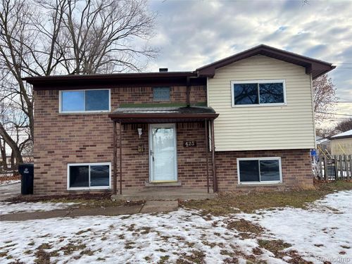 423 Shotka St, Westland, MI, 48186-5037 | Card Image