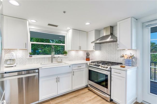 328 Useppa, House other with 5 bedrooms, 4 bathrooms and 1 parking in Useppa Island FL | Image 19