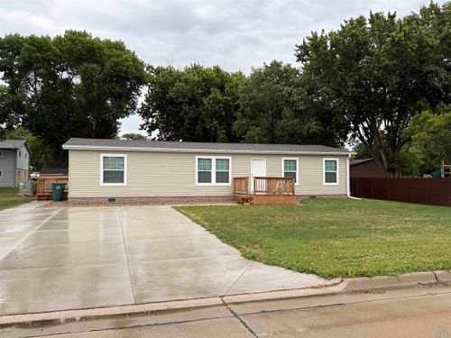 1814 Avenue K, Hawarden, IA, 51023-1320 | Card Image
