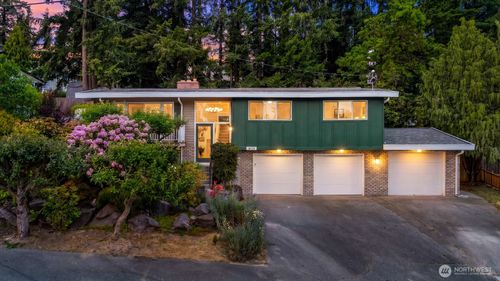 18025 70th Pl W, Edmonds, WA, 98026-5608 | Card Image