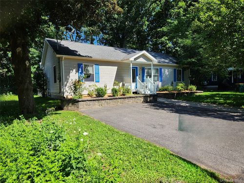 5 John St, Rosendale, NY, 12472-9719 | Card Image