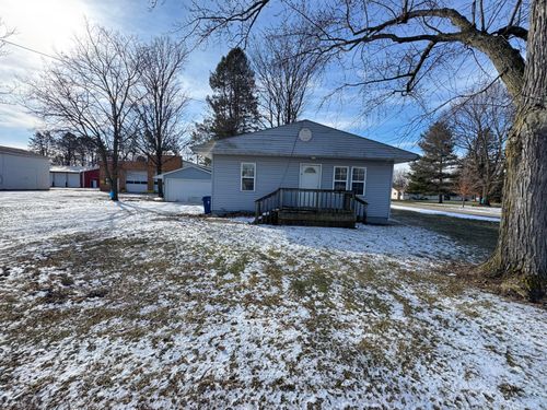 304 E South St, Athens, MI, 49011-9798 | Card Image