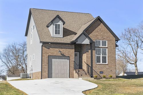 208 Freedom Dr, Portland, TN, 37148-1722 | Card Image