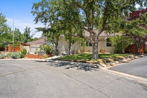 7 Circle Dr, Carson City, NV, 89703-4804 | Card Image