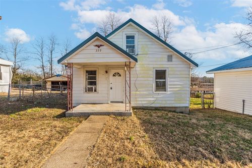 229 Eastview Dr, Glasgow, KY, 42141-3123 | Card Image