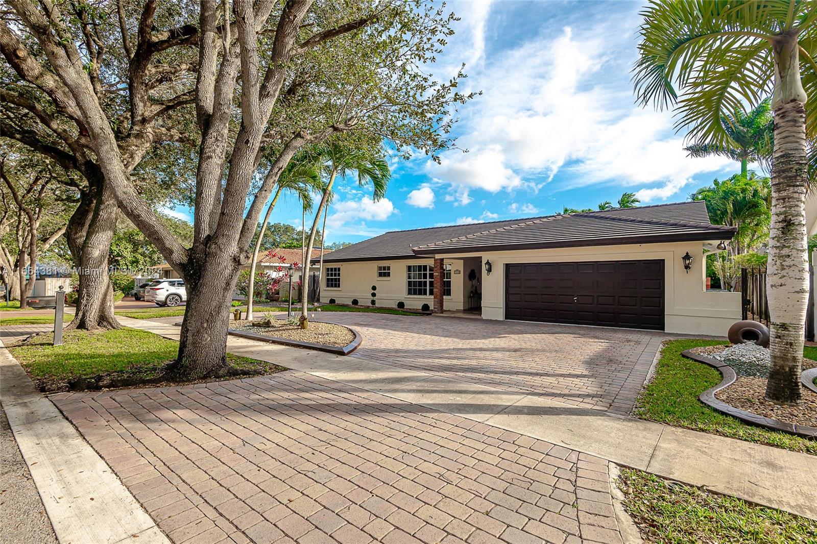 169th Ter, Miami Lakes, FL 33016
