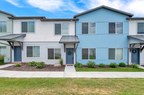 463 E London Way, Clearfield, UT, 84015-1346 | Card Image