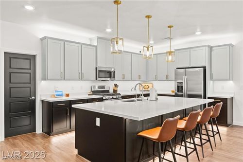 3525 Raina Ridge Ct, Las Vegas, NV, 89121-5115 | Card Image