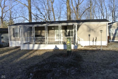5075 Van Bibber Lake Est, Greencastle, IN, 46135-8908 | Card Image