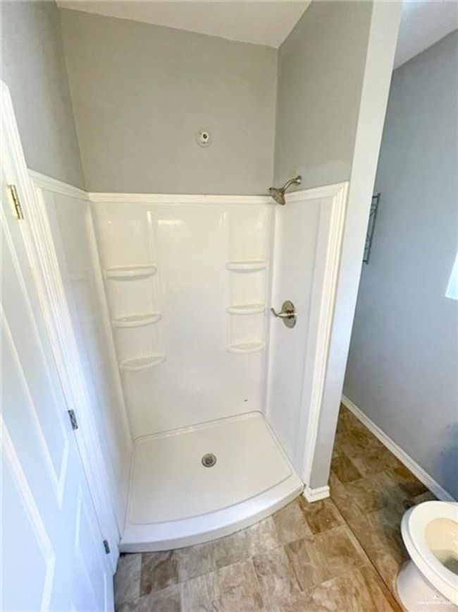 APT-17 - 1017 E Tom Landry St, Condo with 2 bedrooms, 1 bathrooms and null parking in Mission TX | Image 6
