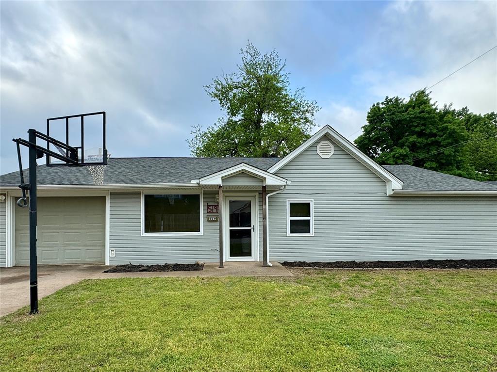 Virginia Ave, Chickasha, OK 73018