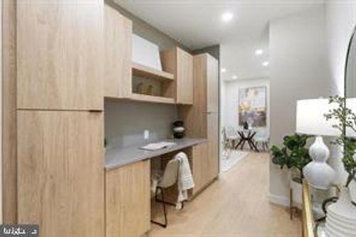 01-733 8th St Se, WASHINGTON, DC, 20003-5271 | Card Image