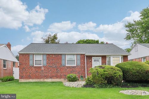 1005 Lansing St, PHILADELPHIA, PA, 19111-3216 | Card Image