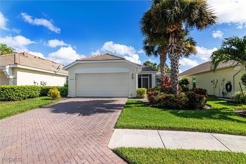 2605 Astwood Ct, CAPE CORAL, FL, 33991-3162 | Card Image