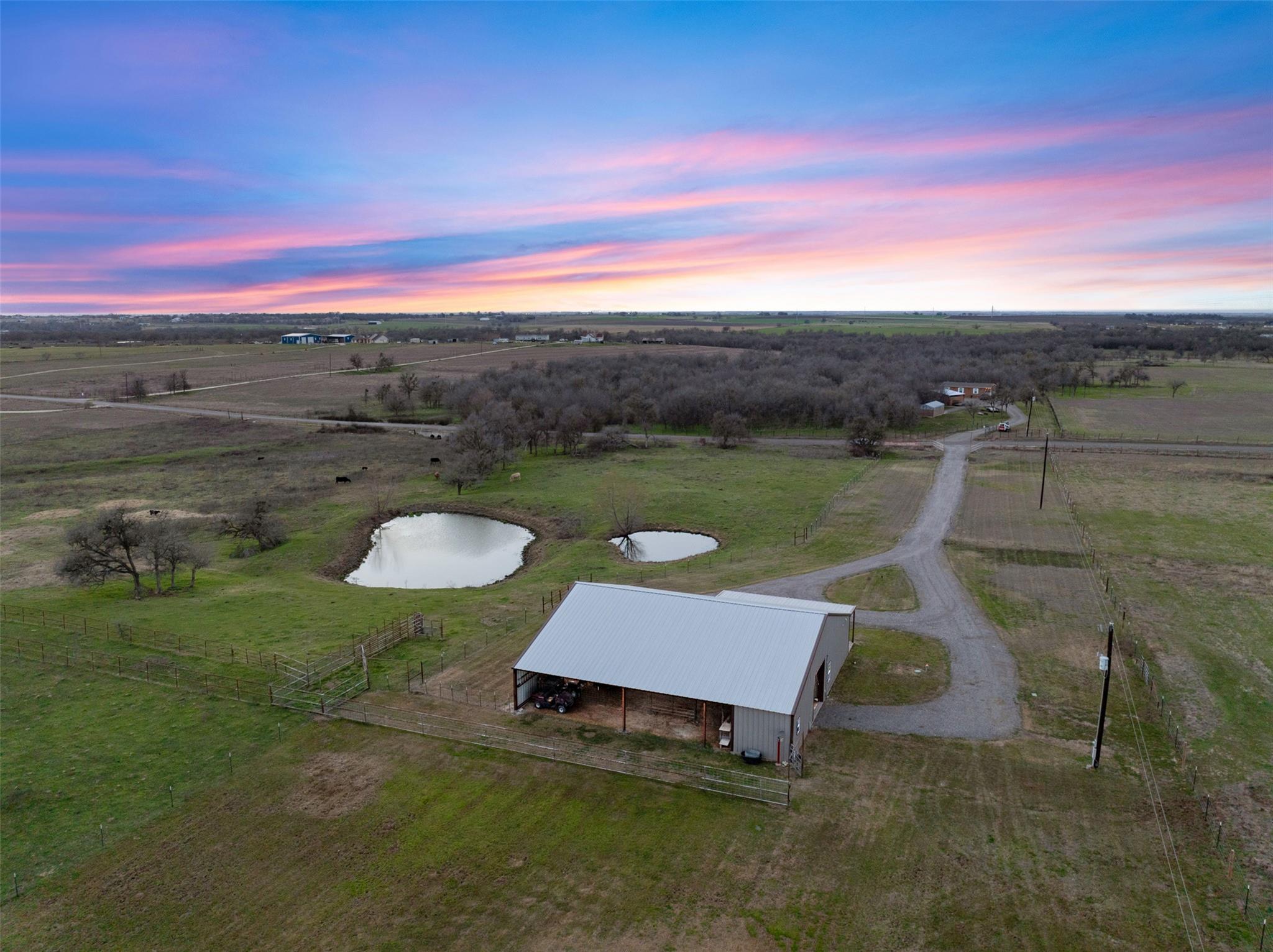 Farm in Elgin 4