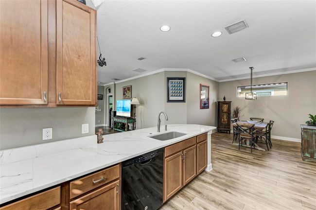 5016 Savona Run, House other with 2 bedrooms, 2 bathrooms and null parking in BRADENTON FL | Image 14