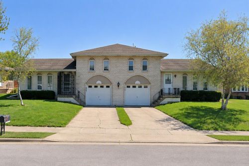 9627 Johnson Pl, Crown Point, IN, 46307-2228 | Card Image