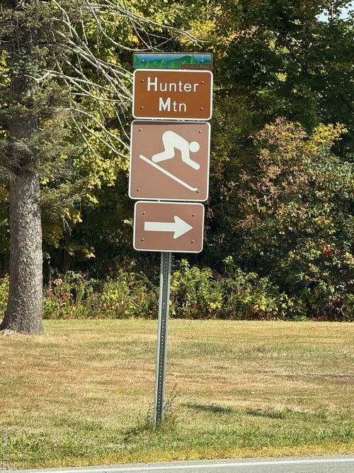 2 Quads Way, Windham, NY, 12496-5304 | Card Image