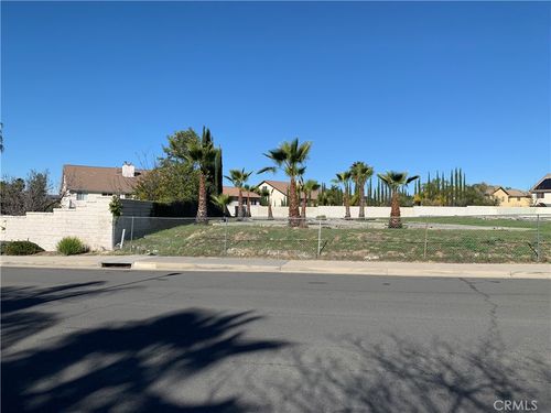 39565 Torrey Pines Rd, Murrieta, CA, 92563 | Card Image