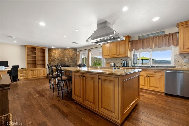 35122 Red Rover Mine Rd, House other with 3 bedrooms, 3 bathrooms and 3 parking in Acton CA | Image 14