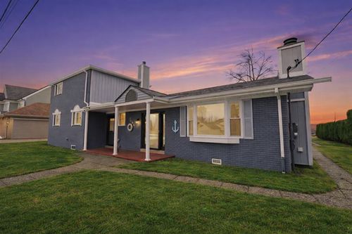 35568 Hamer St, New Baltimore, MI, 48047-2419 | Card Image