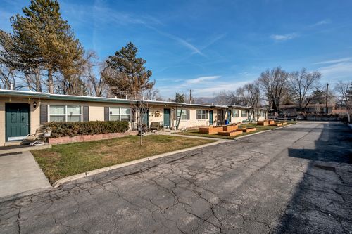1-4-850 N Redwood Rd, Salt Lake City, UT, 84116-1920 | Card Image